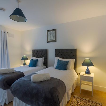 Renada Cottage Дингл Экстерьер фото